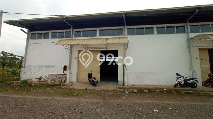 Unit Gudang disewakan di Katapang Bandung dengan LT 2000m2 / LB 2000m2 Unit Gudang disewakan di Katapang Bandung dengan LT 2000m2 / LB 2000m2