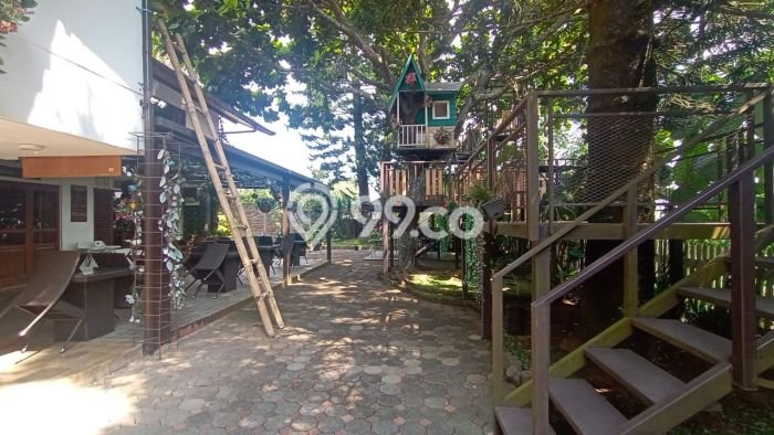 Rumah Mewah LB 600m2 Siap Huni Desain Elegan di Sayap Dago, Bandung Rumah Mewah LB 600m2 Siap Huni Desain Elegan di Sayap Dago, Bandung