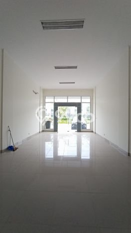 LOKASI STRATEGIS! Ruko For Rent di Summarecon Bandung, Luas 208m², Pusat Niaga LOKASI STRATEGIS! Ruko For Rent di Summarecon Bandung, Luas 208m², Pusat Niaga