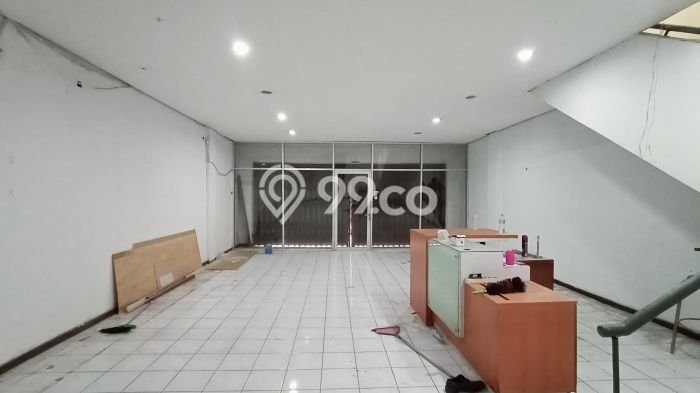 Ruko Disewakan Cepat di Batununggal Bandung LB 318m2 Ruko Disewakan Cepat di Batununggal Bandung LB 318m2