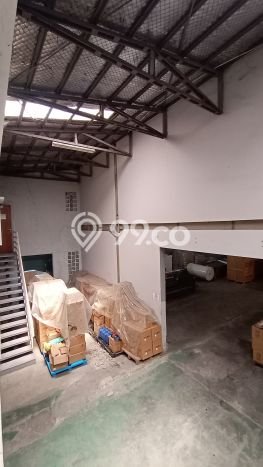 Gudang untuk Disewa di Pusat Bandung Luas Bangunan 600m2 Gudang untuk Disewa di Pusat Bandung Luas Bangunan 600m2