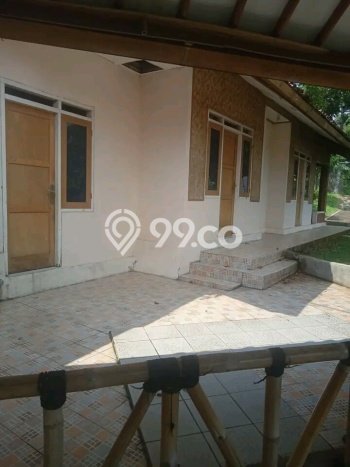 Rumah Strategis Modern Lb 250m2 di Cisarua, Bogor Rumah Strategis Modern Lb 250m2 di Cisarua, Bogor
