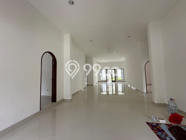 Hunian Modern dengan LT 1000m2 & LB 400m2 Dikontrakkan di Kemang Hunian Modern dengan LT 1000m2 & LB 400m2 Dikontrakkan di Kemang