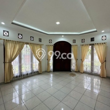 Rumah Strategis kawasan Cipete, 2 KM, Lingkungan Tenang, LT 300m2m² LB 250m2m² Rumah Strategis kawasan Cipete, 2 KM, Lingkungan Tenang, LT 300m2m² LB 250m2m²