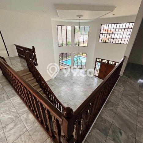 Disewakan! Rumah 5 Kamar Tidur &
4 Kamar Mandi di Cipete, Jakarta Selatan Disewakan! Rumah 5 Kamar Tidur &
4 Kamar Mandi di Cipete, Jakarta Selatan
