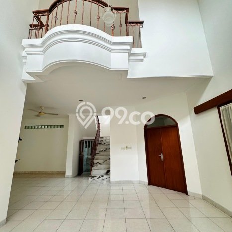 Rumah Strategis kawasan Cipete, 2 KM, Lingkungan Tenang, LT 300m2m² LB 250m2m² Rumah Strategis kawasan Cipete, 2 KM, Lingkungan Tenang, LT 300m2m² LB 250m2m²