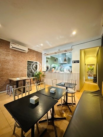 FOR RENT! Komersial di Gandaria Cocok untuk Bisnis 150m2 FOR RENT! Komersial di Gandaria Cocok untuk Bisnis 150m2