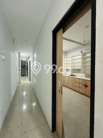 Ruko For Rent di Kemang, Luas 250m2m², Area Strategis, Siap Usaha Ruko For Rent di Kemang, Luas 250m2m², Area Strategis, Siap Usaha