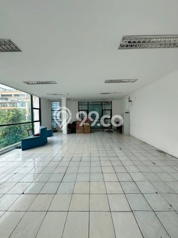 Ruko Dijual di Jakarta Selatan LT 102m2 & LB 433m2 Lokasi Terbaik! Ruko Dijual di Jakarta Selatan LT 102m2 & LB 433m2 Lokasi Terbaik!