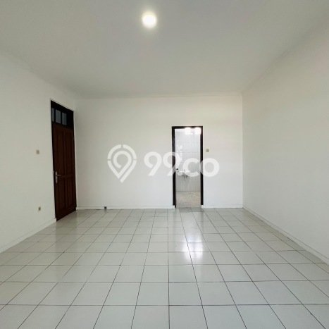Disewakan! Rumah 5 Kamar Tidur &
4 Kamar Mandi di Cipete, Jakarta Selatan Disewakan! Rumah 5 Kamar Tidur &
4 Kamar Mandi di Cipete, Jakarta Selatan