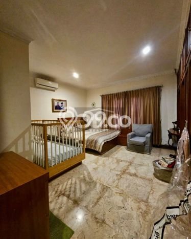 Siap Huni Hunian Elit 4 Kamar di Kebayoran Baru Dekat ke Mana Saja Siap Huni Hunian Elit 4 Kamar di Kebayoran Baru Dekat ke Mana Saja