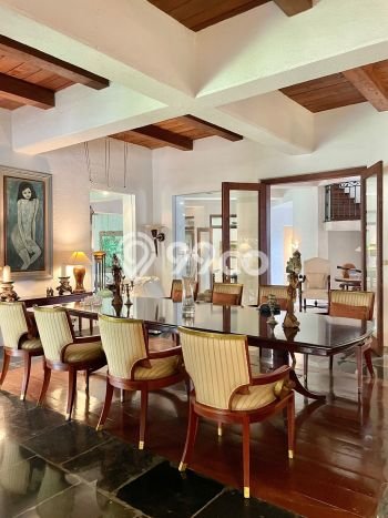 Jual Rumah Luas Megah Dengan View Eksklusif di Pejaten, Jakarta Selatan Jual Rumah Luas Megah Dengan View Eksklusif di Pejaten, Jakarta Selatan