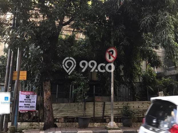 Ruko Disewa di Jakarta Pusat dengan LB 360m2 Area Komersial Ramai Ruko Disewa di Jakarta Pusat dengan LB 360m2 Area Komersial Ramai