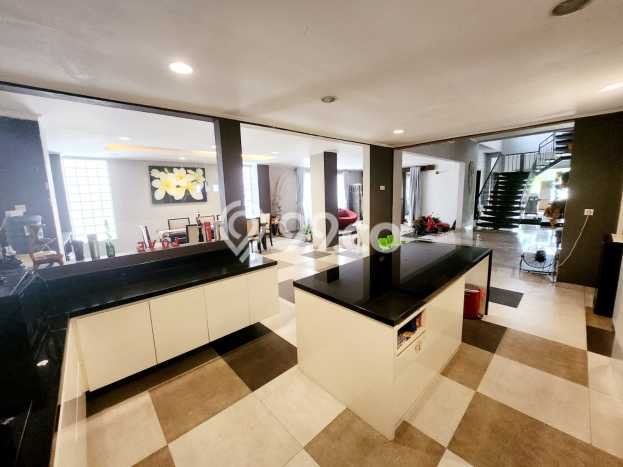 For Sale! Premium House LT 625m2 Desain Elegan di Pantai Indah Kapuk For Sale! Premium House LT 625m2 Desain Elegan di Pantai Indah Kapuk