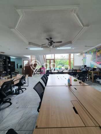 Hunian Mewah LB 800m2 Siap Pakai Desain Elegan di Cipete, Jakarta Selatan Hunian Mewah LB 800m2 Siap Pakai Desain Elegan di Cipete, Jakarta Selatan