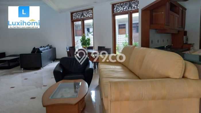 Dijual Rumah Premium dengan Fasilitas Sekitar Lengkap di Cilandak, Jakarta Selatan Dijual Rumah Premium dengan Fasilitas Sekitar Lengkap di Cilandak, Jakarta Selatan