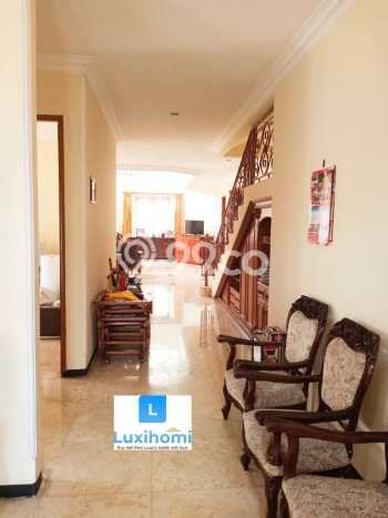 Hunian Mewah LB 295m2 Siap Pakai Desain Elegan di Pejaten, Jakarta Selatan Hunian Mewah LB 295m2 Siap Pakai Desain Elegan di Pejaten, Jakarta Selatan