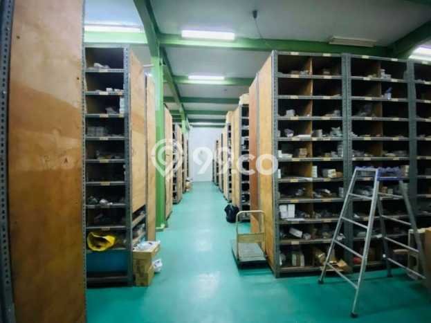 Area Ramai! Gudang Dijual di Pulo Gadung untuk Bisnis Luas Bangunan 2500m2 Area Ramai! Gudang Dijual di Pulo Gadung untuk Bisnis Luas Bangunan 2500m2