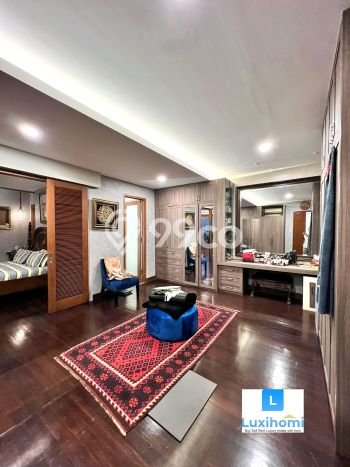 For Sale! Luxury House LT 421m2 Desain Modern di Kemang For Sale! Luxury House LT 421m2 Desain Modern di Kemang