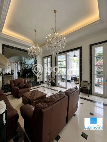 Rumah Elit Modern Tanpa Renovasi di Pondok Indah Jakarta Selatan Rumah Elit Modern Tanpa Renovasi di Pondok Indah Jakarta Selatan