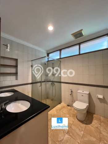 Hunian Elit LB 450m2 Siap Pakai Desain Elegan di Kemang, Jakarta Selatan Hunian Elit LB 450m2 Siap Pakai Desain Elegan di Kemang, Jakarta Selatan