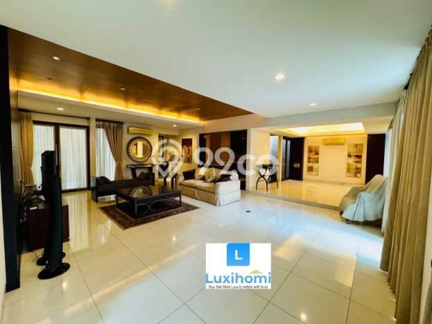 Rumah Bagus di , Jakarta Selatan, Luas 502m2m² Bangunan 424m2m² DIJUAL CEPAT! Rumah Bagus di , Jakarta Selatan, Luas 502m2m² Bangunan 424m2m² DIJUAL CEPAT!