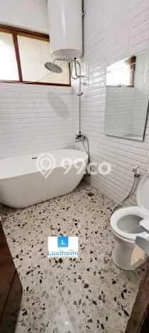 Vila di , Luas 9000m2m², Dekat ke Pusat Kota Vila di , Luas 9000m2m², Dekat ke Pusat Kota