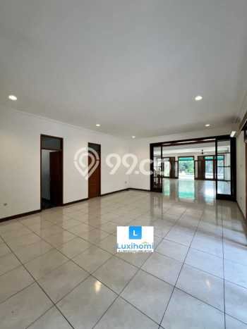 Hunian Elit LB 450m2 Siap Pakai Desain Elegan di Kemang, Jakarta Selatan Hunian Elit LB 450m2 Siap Pakai Desain Elegan di Kemang, Jakarta Selatan