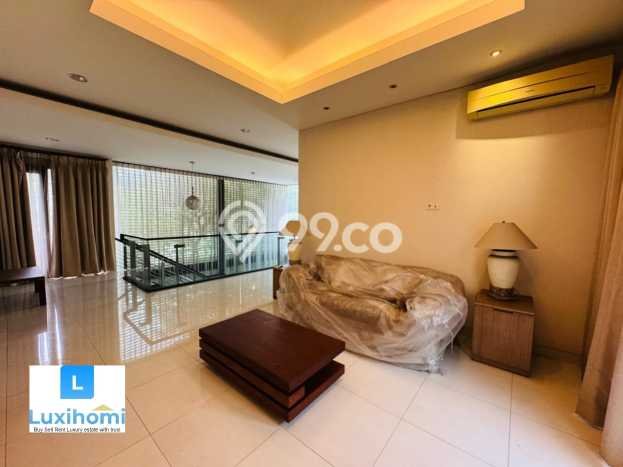 Rumah Bagus di , Jakarta Selatan, Luas 502m2m² Bangunan 424m2m² DIJUAL CEPAT! Rumah Bagus di , Jakarta Selatan, Luas 502m2m² Bangunan 424m2m² DIJUAL CEPAT!