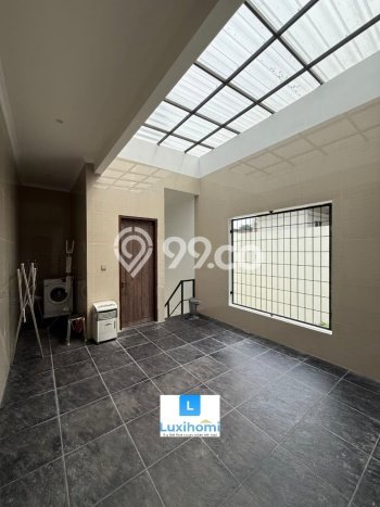 Dijual Rumah Luas Elegan Dengan View Eksklusif di Pondok Indah, Jakarta Selatan Dijual Rumah Luas Elegan Dengan View Eksklusif di Pondok Indah, Jakarta Selatan