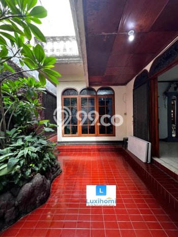 Hunian Mewah LB 802m2 Siap Huni Desain Elegan di Kemang, Jakarta Selatan Hunian Mewah LB 802m2 Siap Huni Desain Elegan di Kemang, Jakarta Selatan