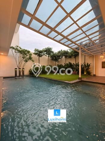 Jual Rumah Luas Megah Dengan View Cantik di Kemang, Jakarta Selatan Jual Rumah Luas Megah Dengan View Cantik di Kemang, Jakarta Selatan