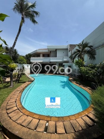 Ready to Use! Premium House LT 914m2 Desain Modern di Pondok Indah Ready to Use! Premium House LT 914m2 Desain Modern di Pondok Indah