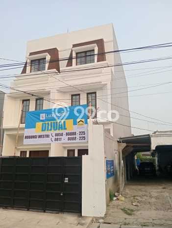 Ruko Dijual di Prime Area Jakarta Selatan Luas 400m2 Ruko Dijual di Prime Area Jakarta Selatan Luas 400m2