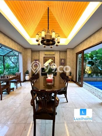 For Sale! Luxury House LT 421m2 Desain Modern di Kemang For Sale! Luxury House LT 421m2 Desain Modern di Kemang