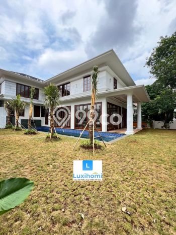 For Sale! Luxury House LT 1066m2 Desain Elegan di Kemang For Sale! Luxury House LT 1066m2 Desain Elegan di Kemang
