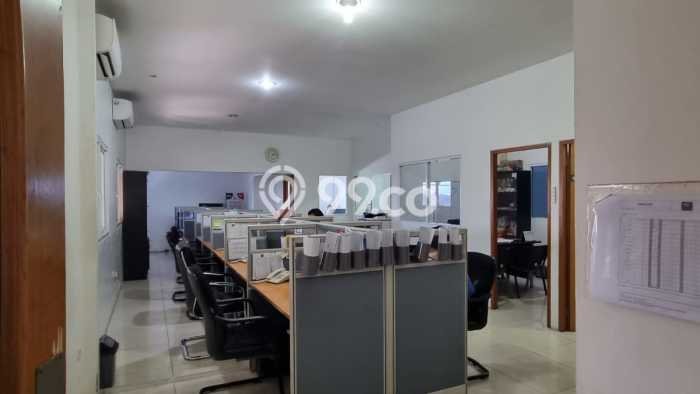 Gudang Bagus Dijual LB 1700m2 Lokasi Strategis Bekasi Area Cocok untuk Bisnis Gudang Bagus Dijual LB 1700m2 Lokasi Strategis Bekasi Area Cocok untuk Bisnis
