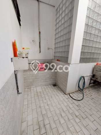 Jual Rumah Luas Megah Dengan View Eksklusif di Kertajaya, Surabaya Jual Rumah Luas Megah Dengan View Eksklusif di Kertajaya, Surabaya