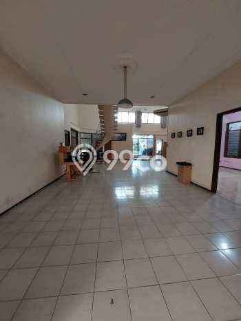 Jual Rumah Luas Megah Dengan View Eksklusif di Kertajaya, Surabaya Jual Rumah Luas Megah Dengan View Eksklusif di Kertajaya, Surabaya