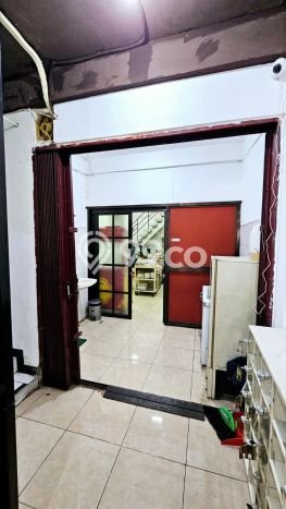Ruko Dijual di Surabaya LT 130m2 & LB 300m2 Lokasi Terbaik! Ruko Dijual di Surabaya LT 130m2 & LB 300m2 Lokasi Terbaik!
