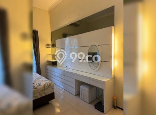 Dijual Rumah Premium dengan Fasilitas Sekitar Lengkap di Sukolilo, Surabaya Dijual Rumah Premium dengan Fasilitas Sekitar Lengkap di Sukolilo, Surabaya