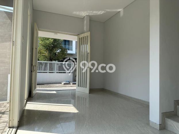 Dijual Rumah Premium dengan Fasilitas Sekitar Lengkap di Gubeng, Surabaya Dijual Rumah Premium dengan Fasilitas Sekitar Lengkap di Gubeng, Surabaya