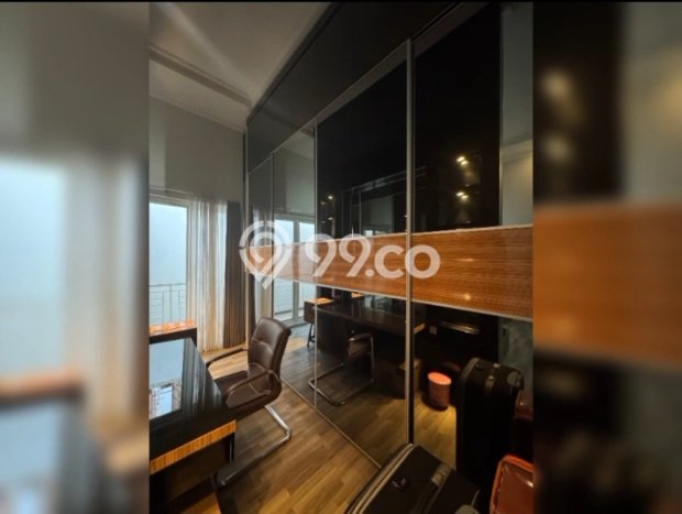 Dijual Rumah Premium dengan Fasilitas Sekitar Lengkap di Sukolilo, Surabaya Dijual Rumah Premium dengan Fasilitas Sekitar Lengkap di Sukolilo, Surabaya