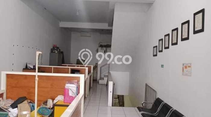 Unit Ruko Dijual di Makassar Makassar Luas Tanah 250m2, Luas Bangunan 105m2 Unit Ruko Dijual di Makassar Makassar Luas Tanah 250m2, Luas Bangunan 105m2