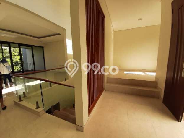 Ready to Use! Luxury House LT 248m2 Desain Elegan di Ciumbuleuit Ready to Use! Luxury House LT 248m2 Desain Elegan di Ciumbuleuit