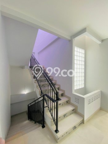 Dijual! Ruko di Riau Bandung LT 169m2 / LB 400m2 Kawasan Strategis Dijual! Ruko di Riau Bandung LT 169m2 / LB 400m2 Kawasan Strategis