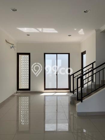 Rumah 2 KT 2 KM Semi Furnished di , Dekat Supermarket, Bandung Rumah 2 KT 2 KM Semi Furnished di , Dekat Supermarket, Bandung