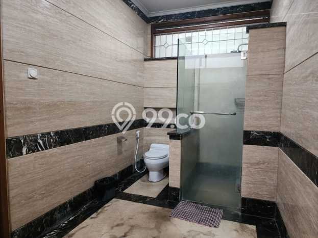 Rumah Elit Modern Tanpa Renovasi di Hegarmanah Bandung Rumah Elit Modern Tanpa Renovasi di Hegarmanah Bandung