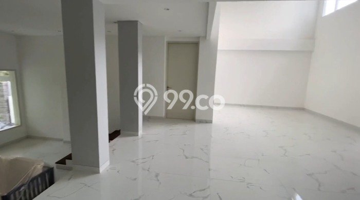 Rumah Luxury Modern Tanpa Renovasi di Setra Sari Bandung Rumah Luxury Modern Tanpa Renovasi di Setra Sari Bandung