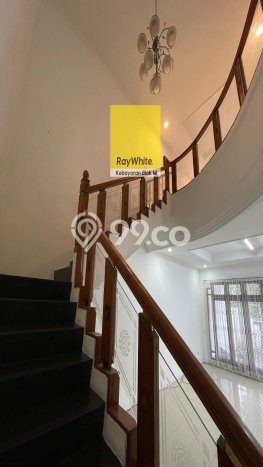 Rumah Bagus Siap Huni Di Kebayoran Baru Luas 300m2 Aman Rumah Bagus Siap Huni Di Kebayoran Baru Luas 300m2 Aman